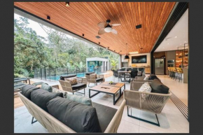 Casa NOVA Alto Padrão Riviera de São Lourenço